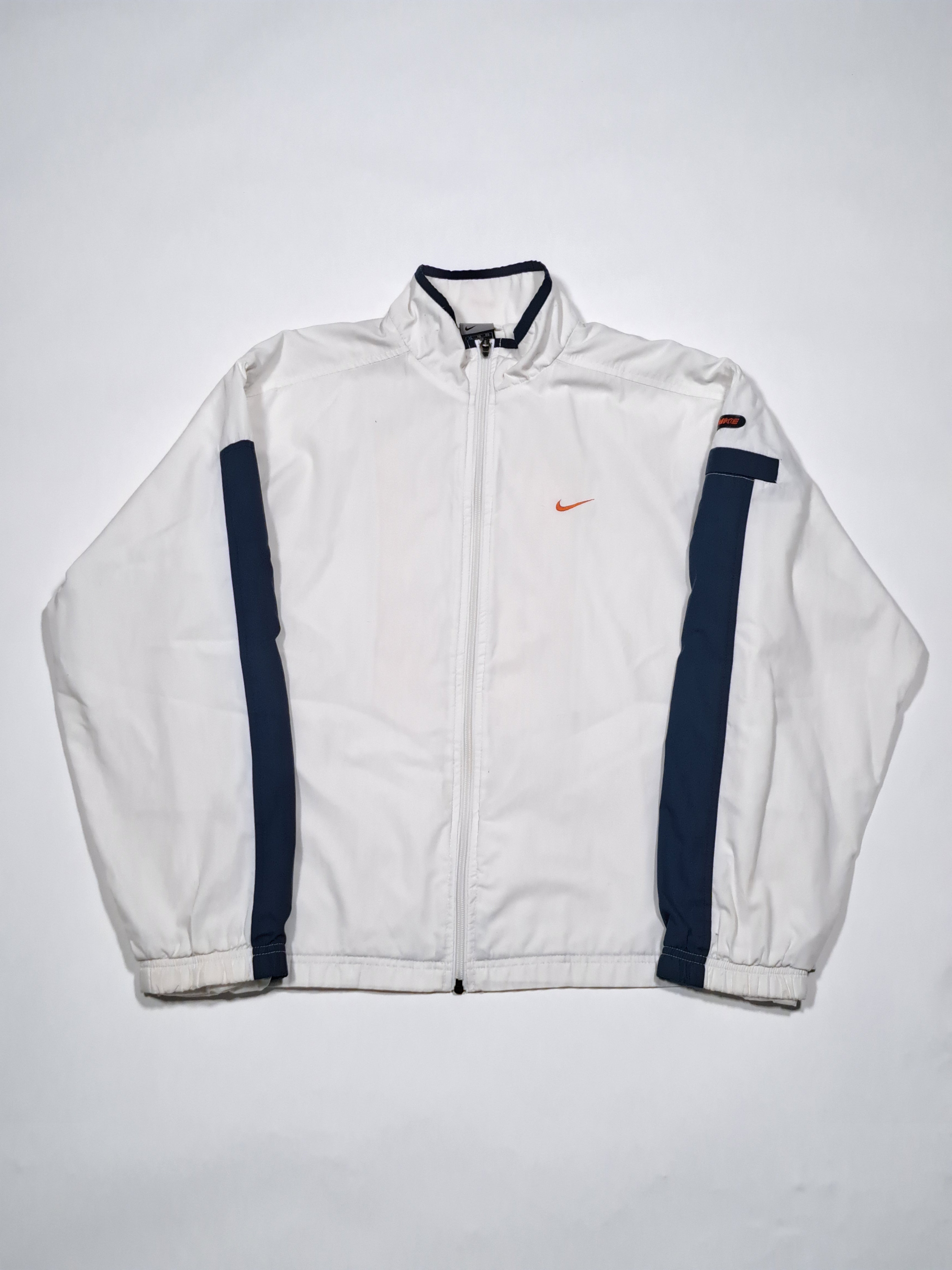 Nike 00s windbreaker