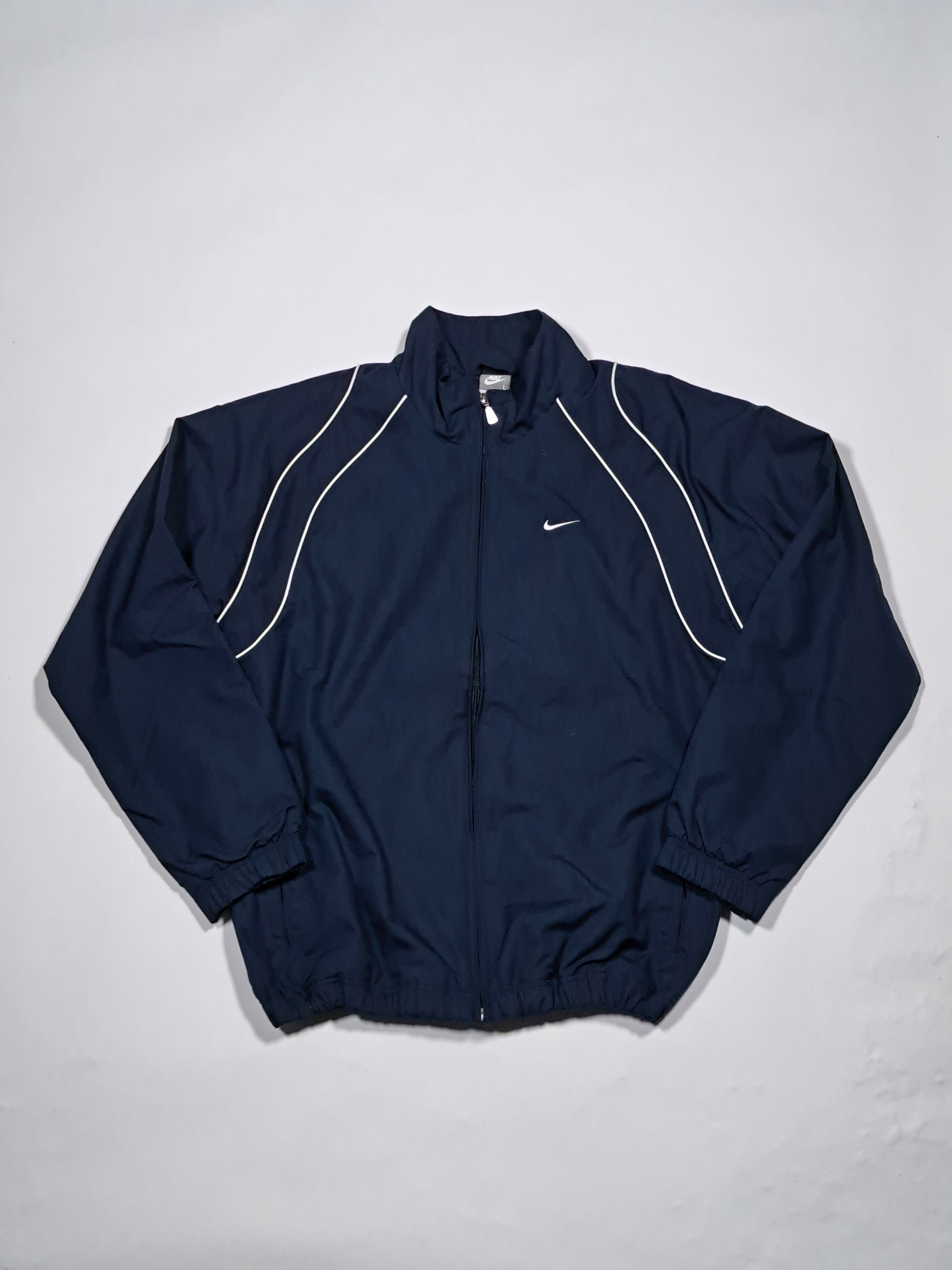 Nike 00s navy windbreaker