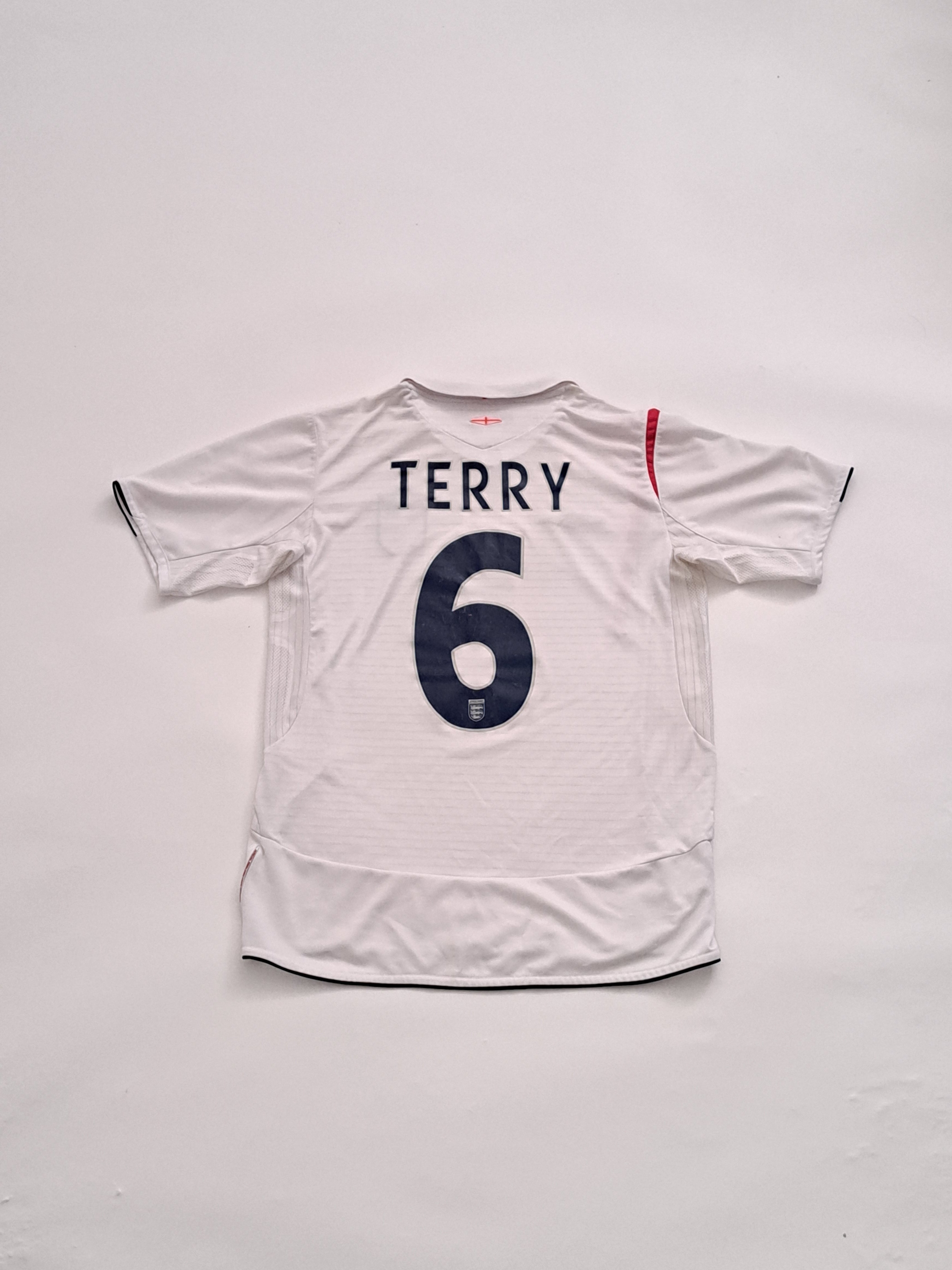 2005-07 England home shirt
(No. 6 John Terry)