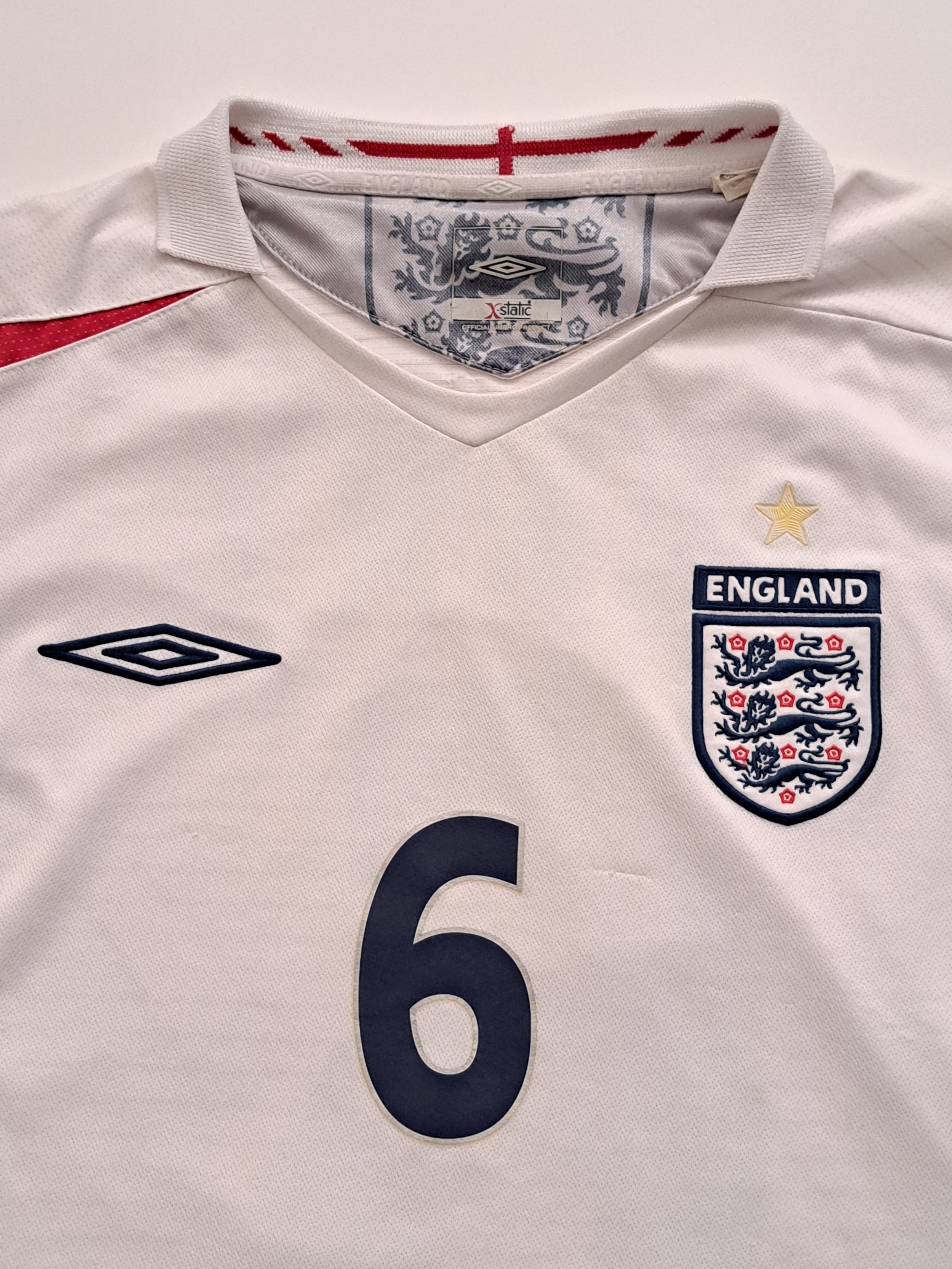 2005-07 England home shirt
(No. 6 John Terry)