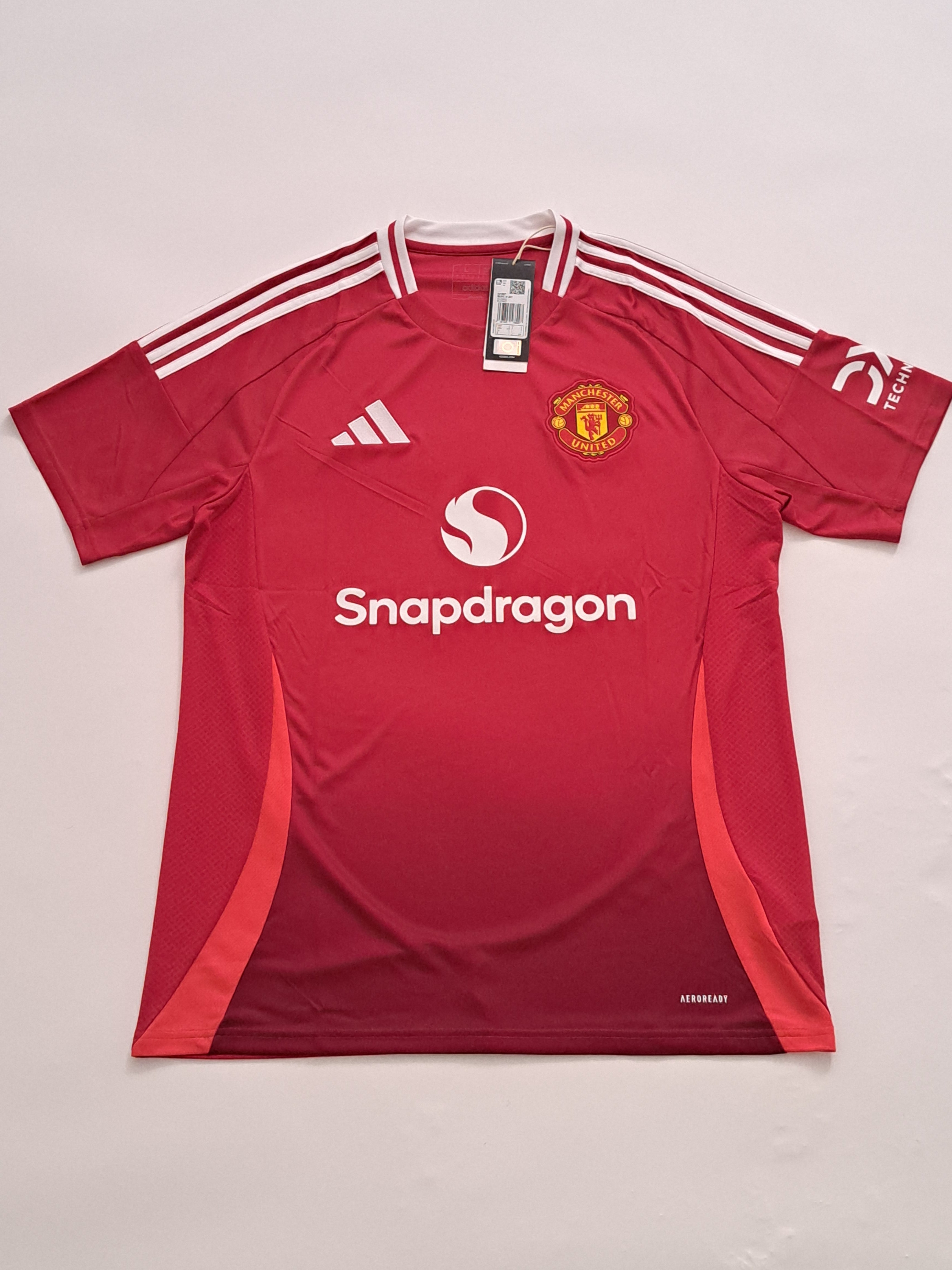 Manchester united 24/25 home kit