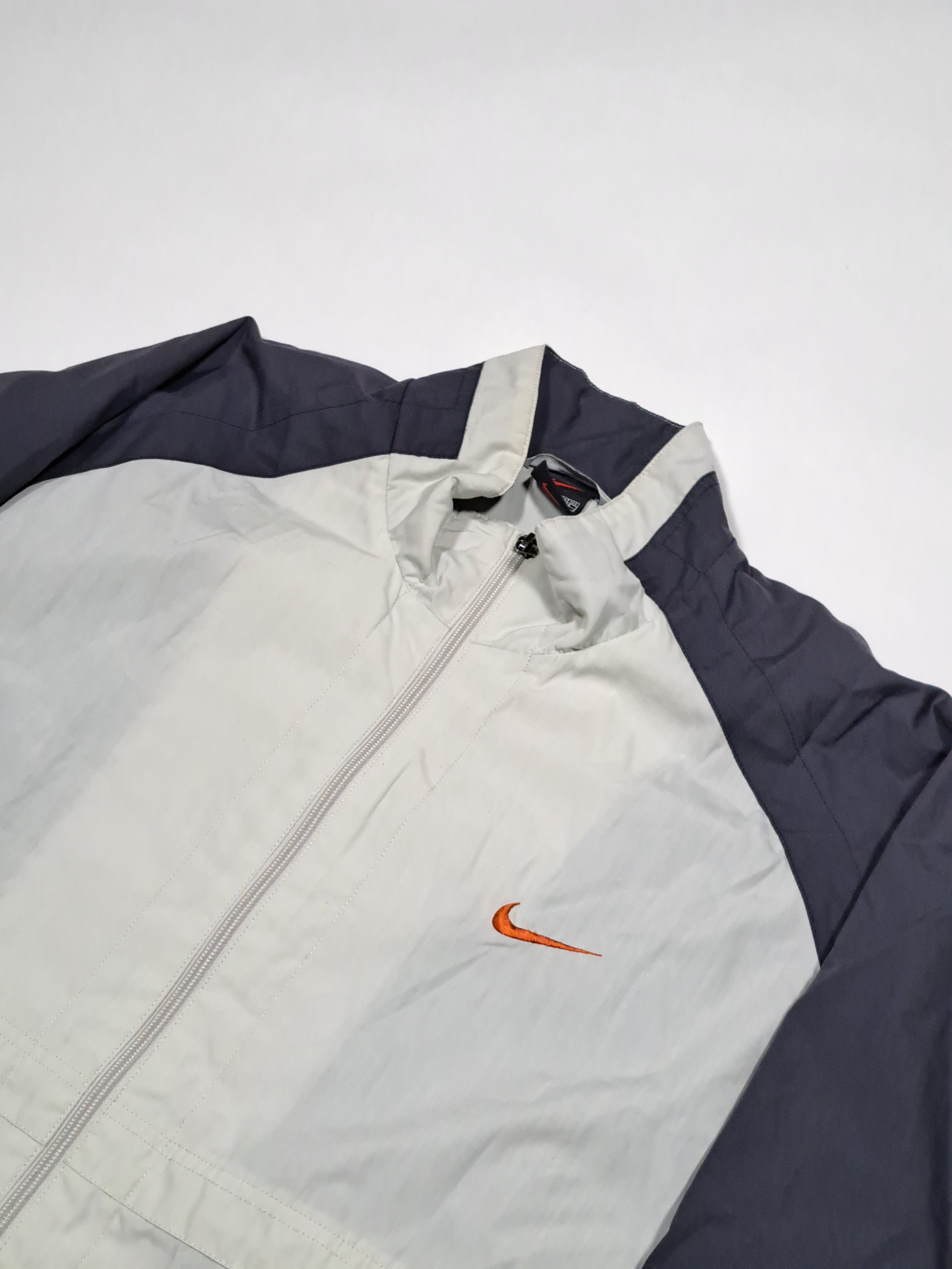 Nike 00s windbreaker