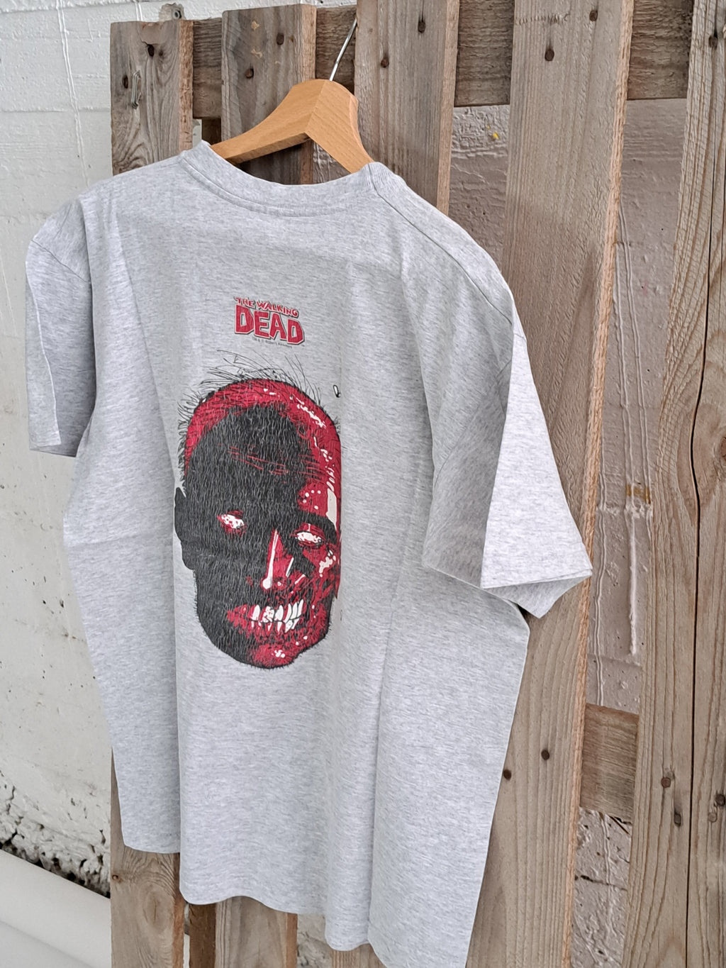 THE WALKING DEAD: single stitch graphic      t-shirt