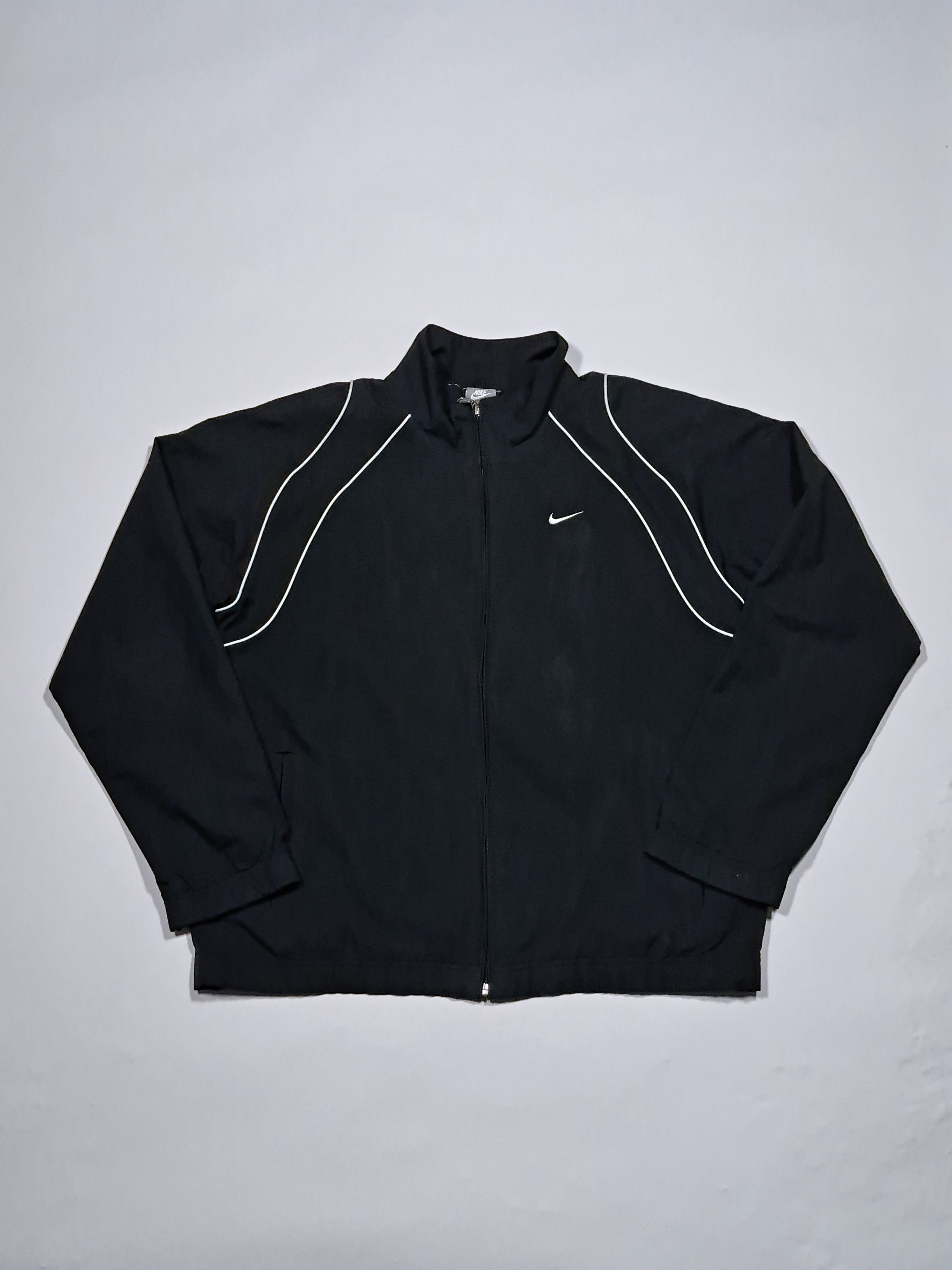 Nike 00s black windbreaker