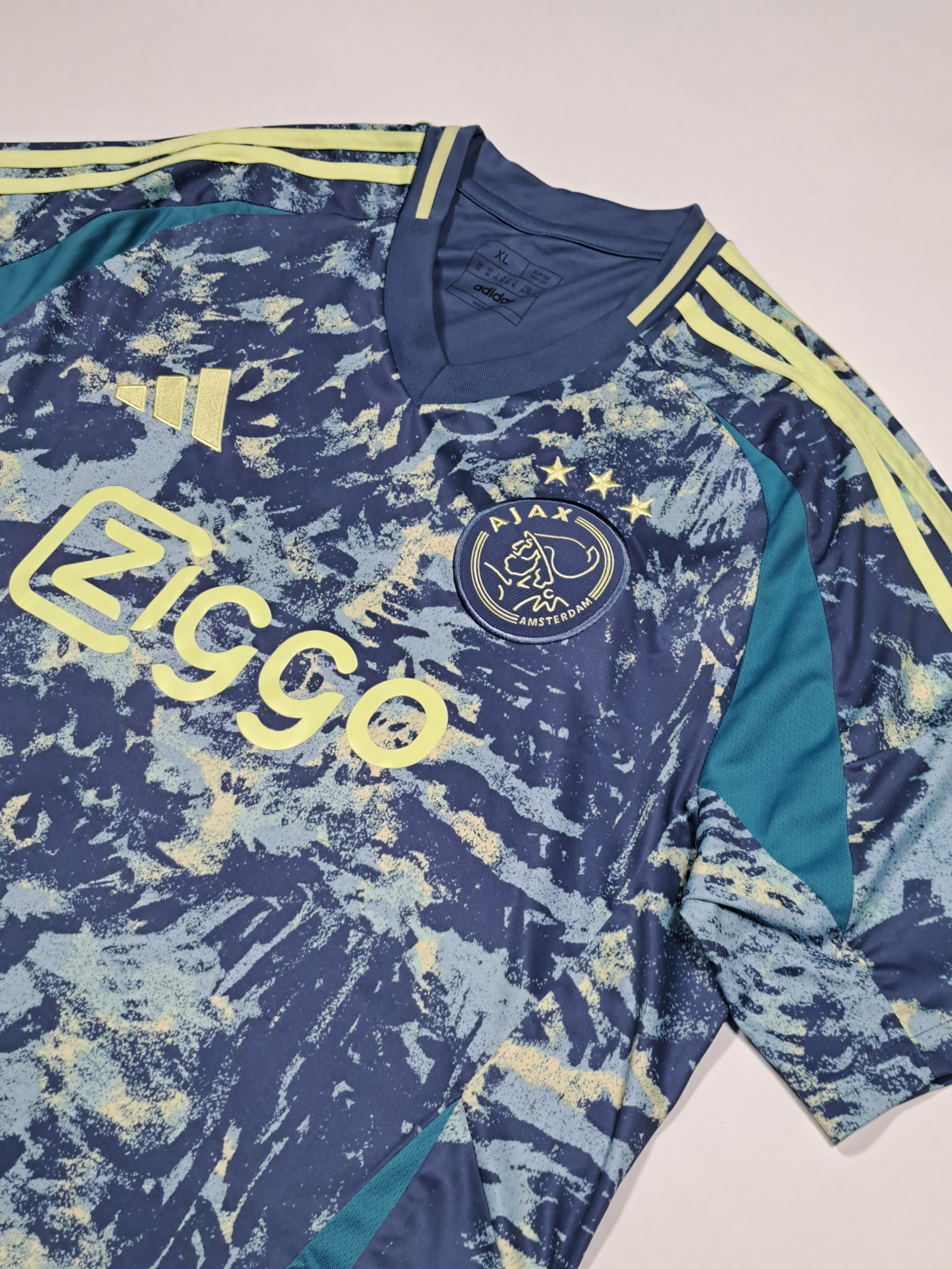 Ajax 2024-2025 away shirt