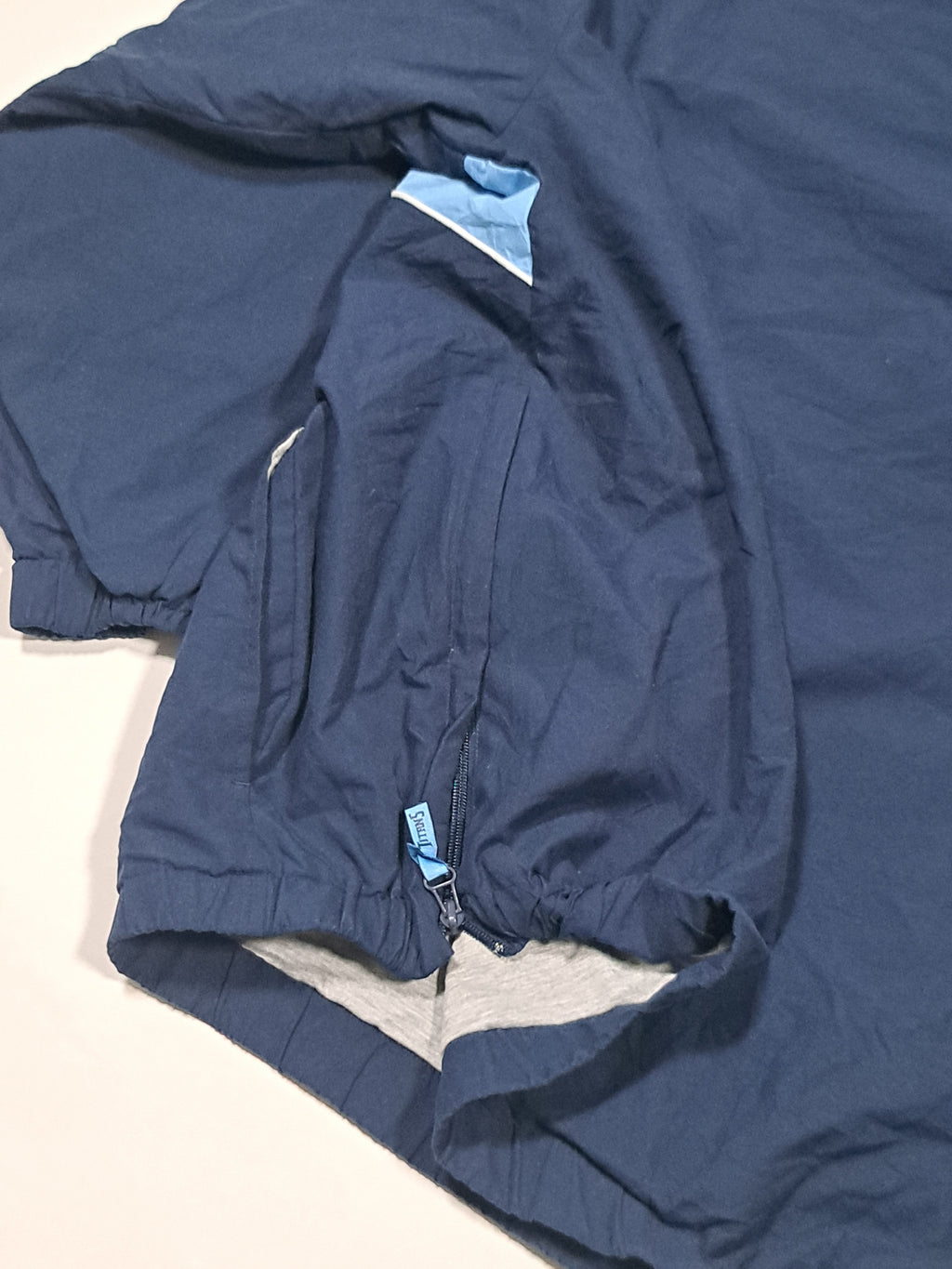 NFL team apparel: Tennessee Titans windbreaker