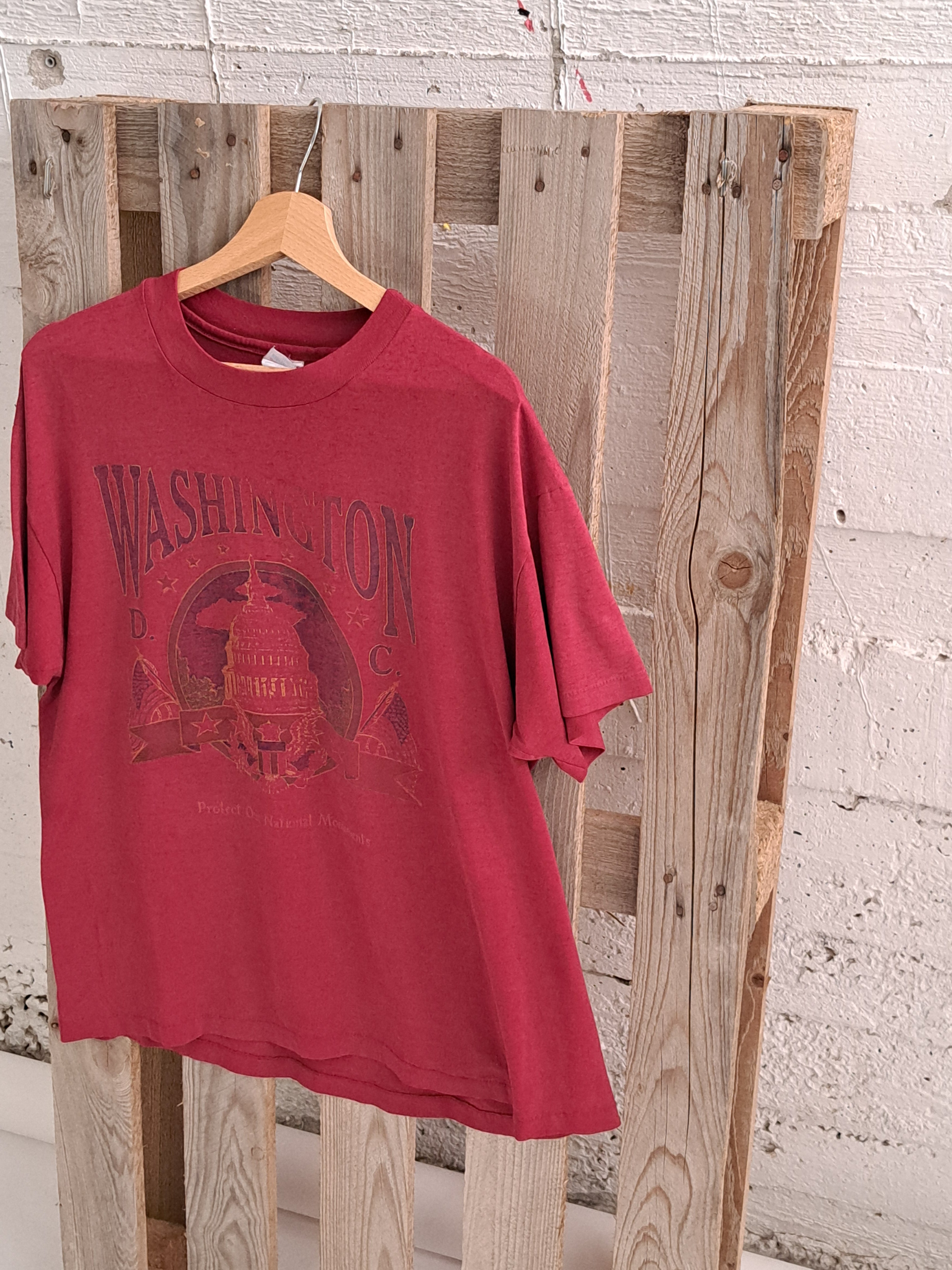 Single stich graphic t-shirt