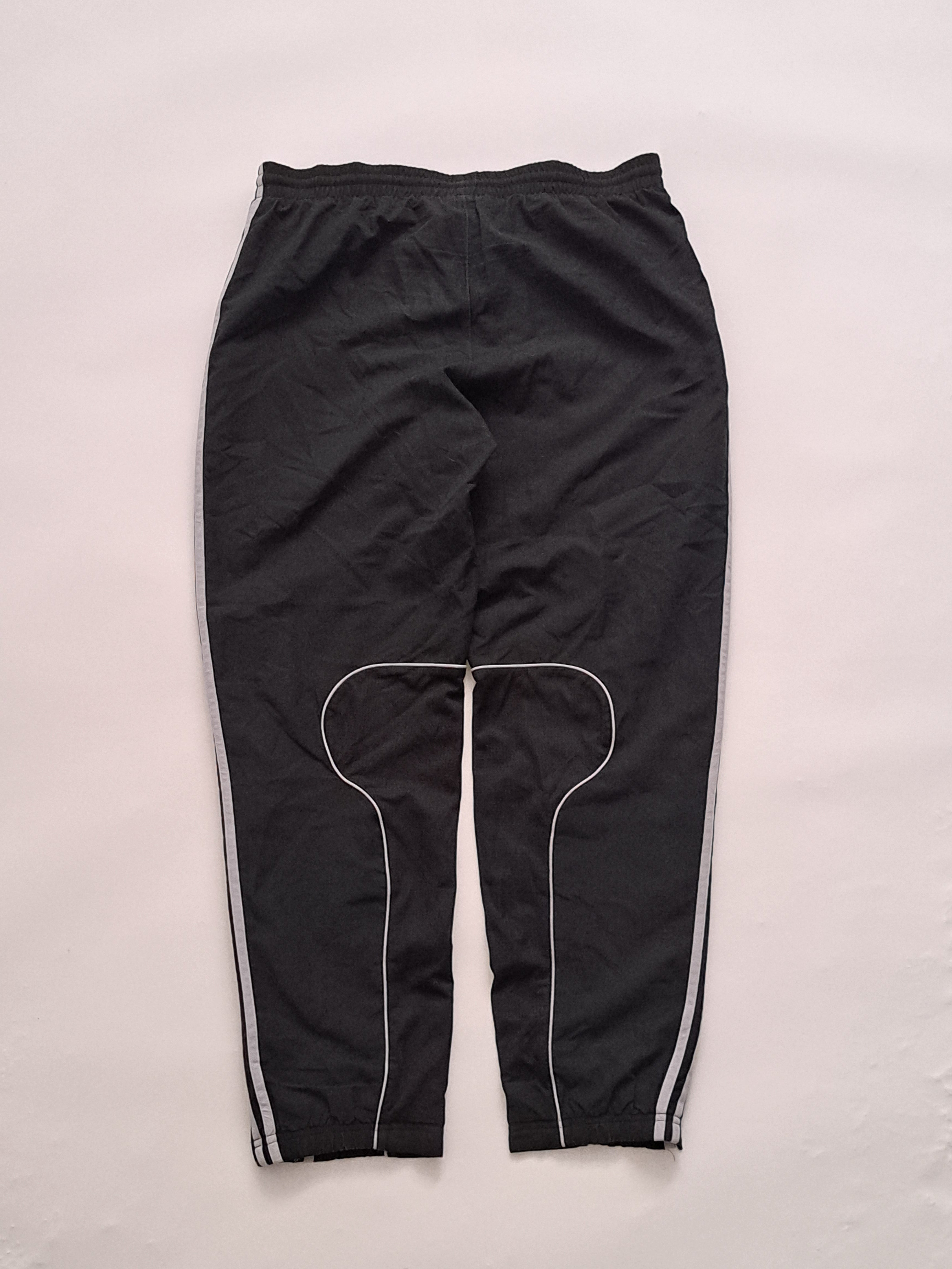 Adidas: Liverpool 2008-2009 track pants