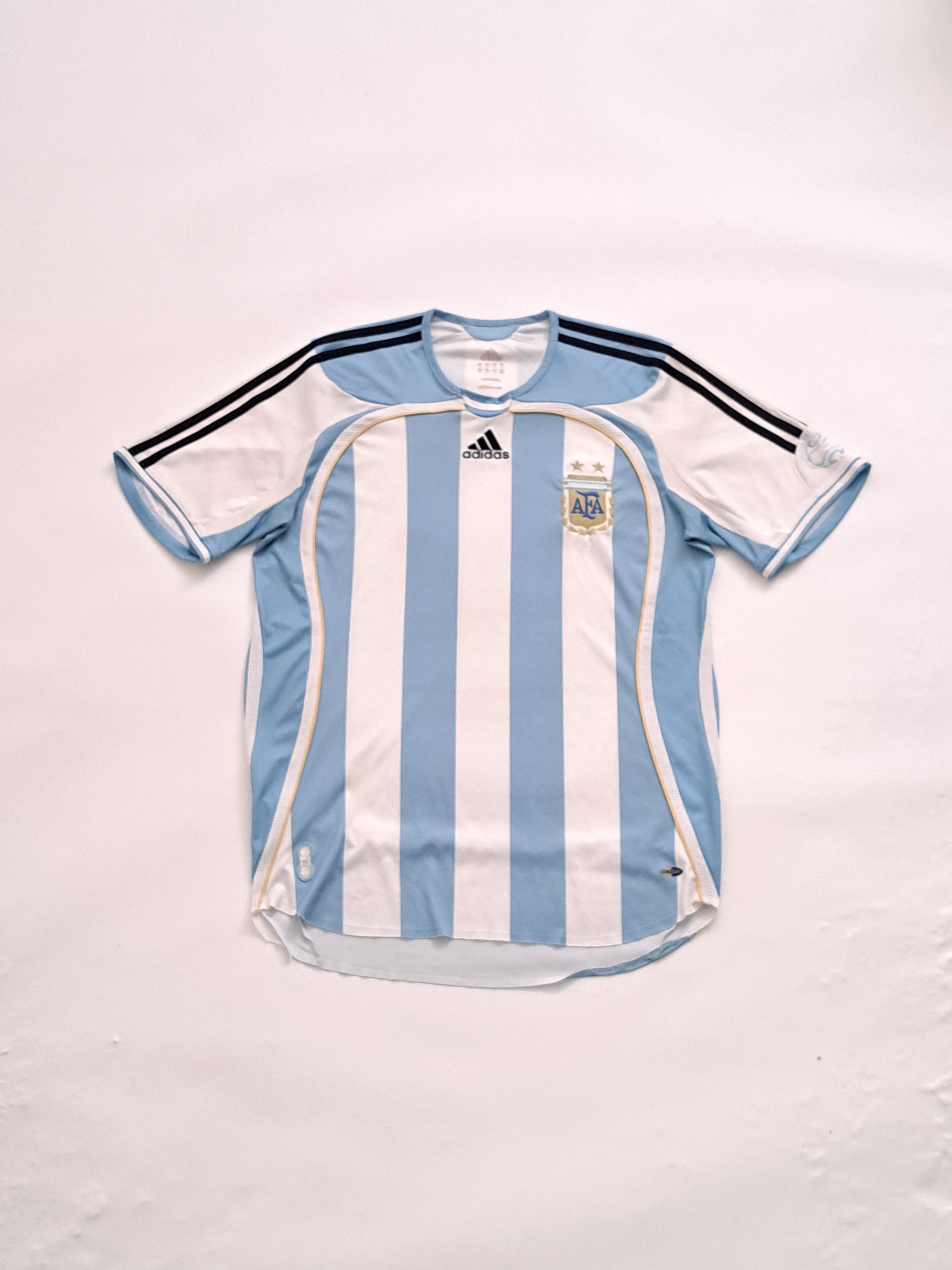 2005-07 Argentina home shirt