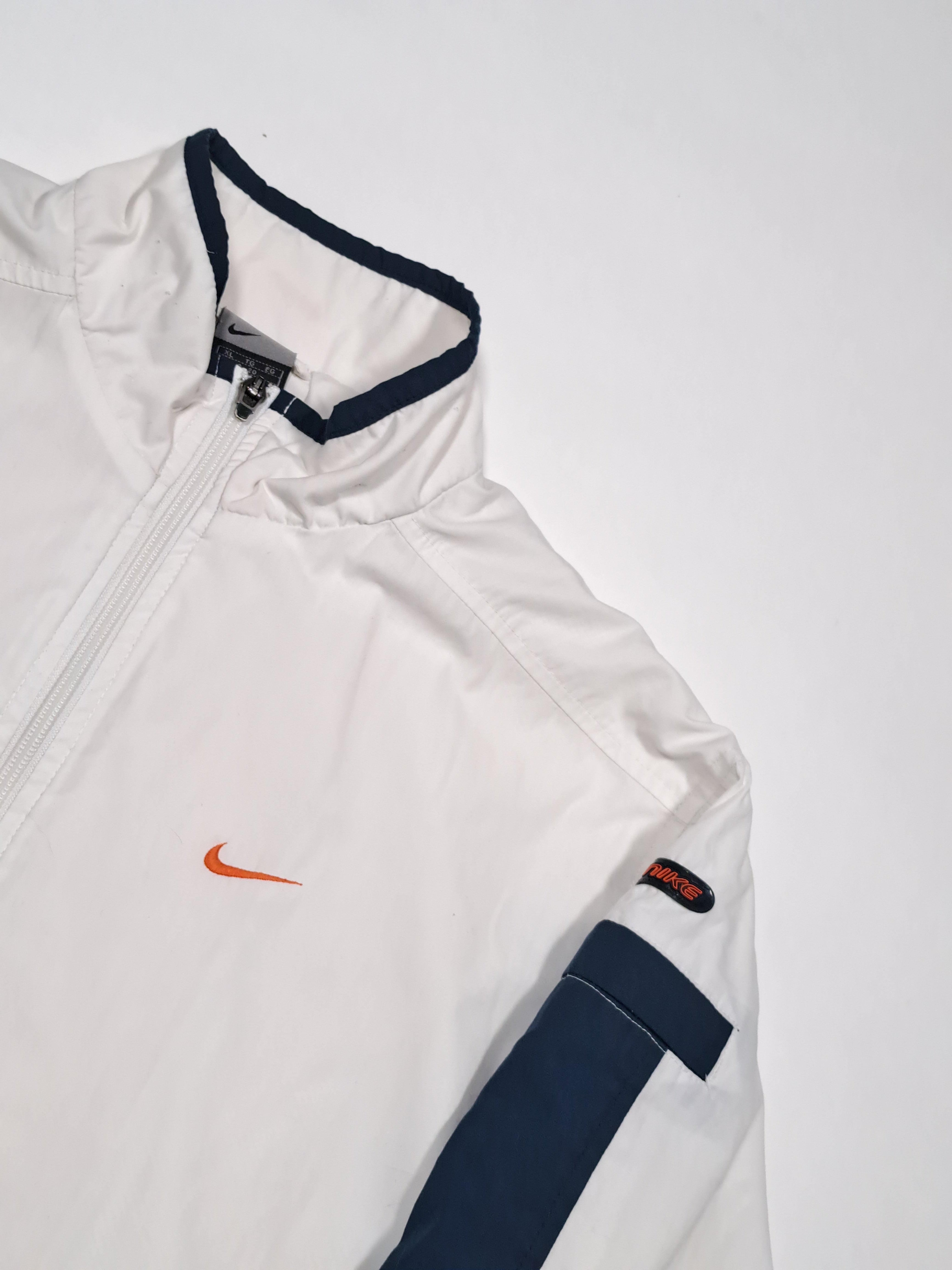 Nike 00s windbreaker