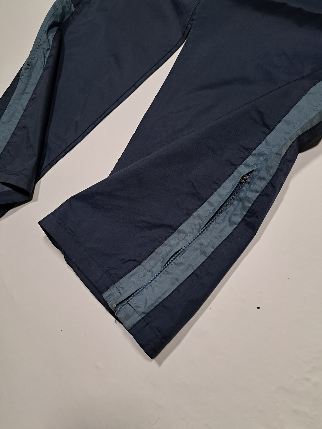 Nike 00s track pants