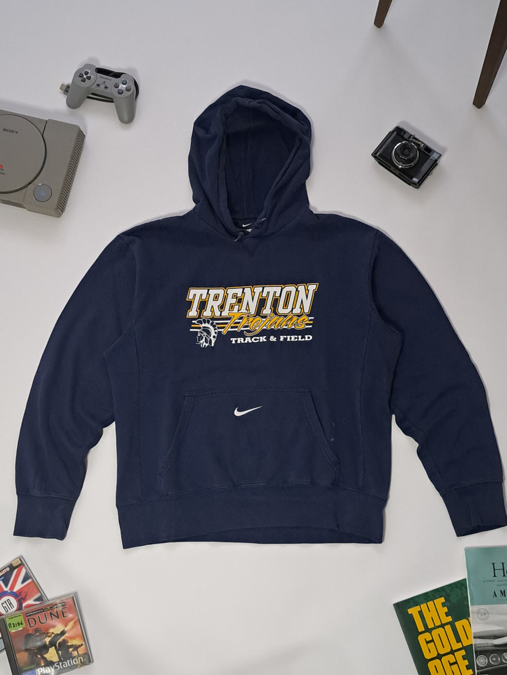 Nike treton high, track and field hoodie